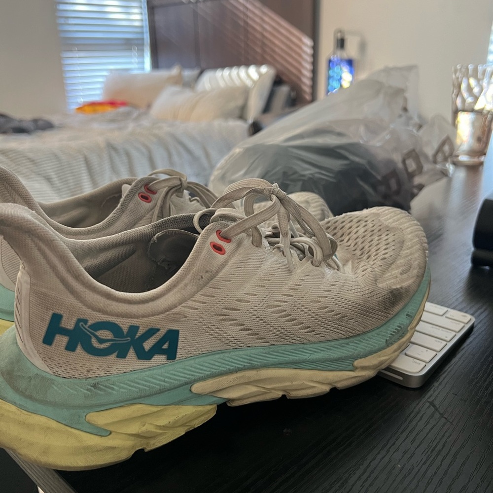 Hoka Clifton Edge